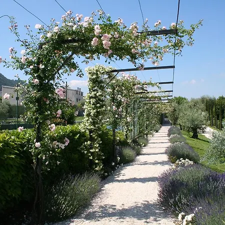 Miramonti Bed & Breakfast 3*
